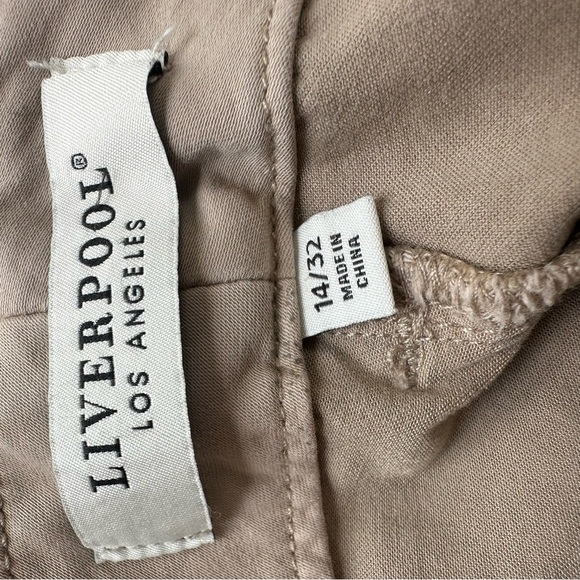 Liverpool Women's Barrel‎ Leg Khaki Pants - Picture 9 of 9